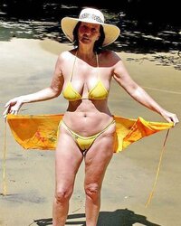 Fotze frisst Hose Pipe - cameltoe