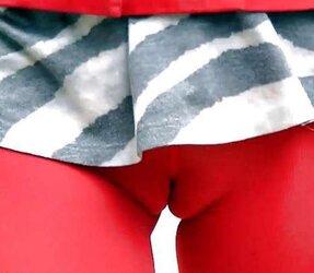 Fotze frisst Hose Pipe - cameltoe