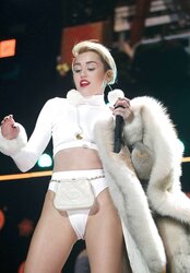 Miley Cyrus - This Biotch needs a rock-hard Penetrate