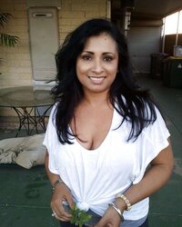 UBER-CUTE INDIAN MATURE....SOOO FABULOUS