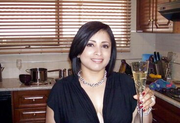 UBER-CUTE INDIAN MATURE....SOOO FABULOUS