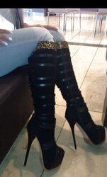 Luxurious Ladies in Shoes
