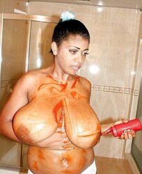 Massive titties decorated in ketchup