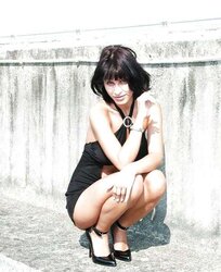 Melodie trampy girl/girl biotch