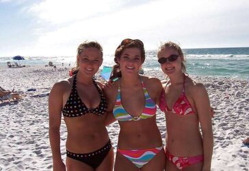SWIMSUIT LOVELIES I