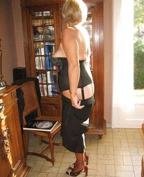 Mature Sweetie - Annick