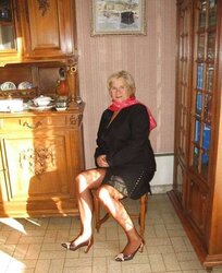 Mature Sweetie - Annick