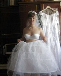 Smooch the bride