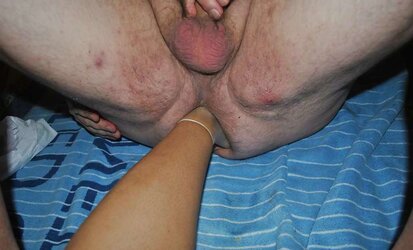 Fuss Going Knuckle Deep mit einer Brasilianerin