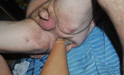 Fuss Going Knuckle Deep mit einer Brasilianerin