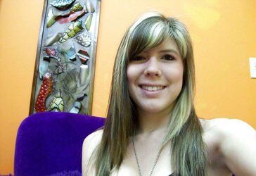 Super-Hot self and deep-throat images of adorable dame