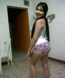 Mas de colegialas caliente posando