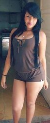 Mas de colegialas caliente posando