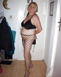 Mature Granny PLUMPER combine