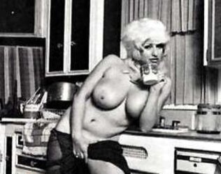 Vintage - Nika Movenka