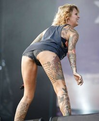 Pics that make me Spunk - August