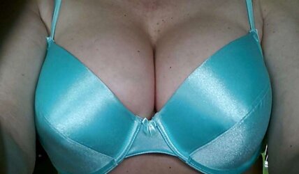 Dame who attempt to seel their brassiere on the internet