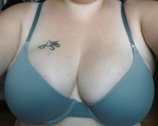 Dame who attempt to seel their brassiere on the internet