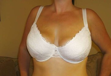 Dame who attempt to seel their brassiere on the internet