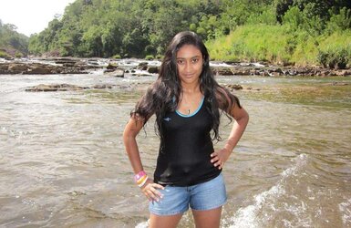Sri Lankan Facebook chicks