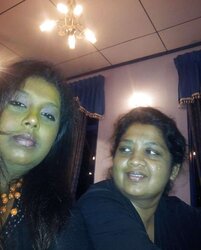 Sri Lankan Facebook chicks