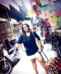 Sri Lankan Facebook chicks
