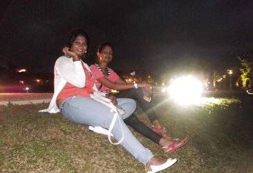 Sri Lankan Facebook chicks