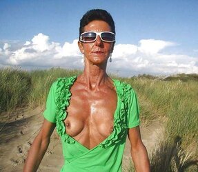 Horney grannies flashing puss
