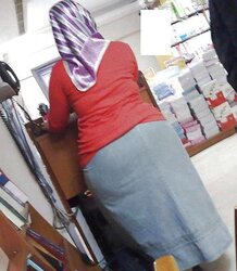 Hijab bum voyeur