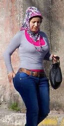 Hijab bum voyeur
