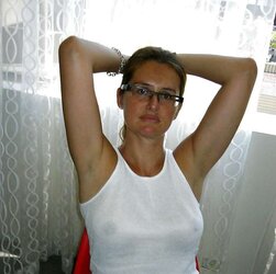 Marion ins Gesicht gespritzt. Marion gets a Facial Cumshot