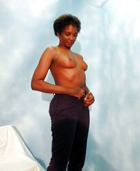 Mature black, femme mure ebony.