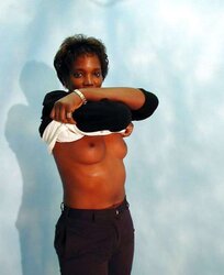 Mature black, femme mure ebony.