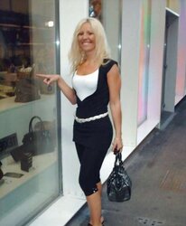 Ma tante, une femme mure tres salope