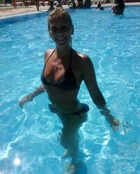 Ma tante, une femme mure tres salope