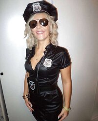 Ma tante, une femme mure tres salope