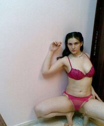 Scorching Jordanian Girl taunting for BEAU