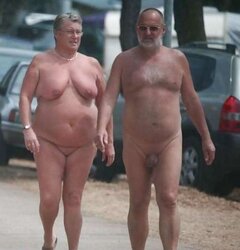 Fkk couples.