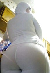 RED-HOT ARAB BEURETTE MUSLIMS LADIES WEARING HIJAB