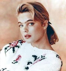 Erika Eleniak