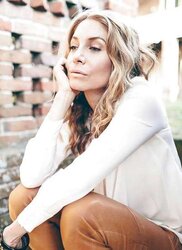 ELIZABETH MITCHELL -- Magazine Scans