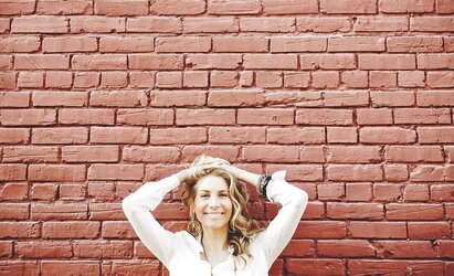 ELIZABETH MITCHELL -- Magazine Scans