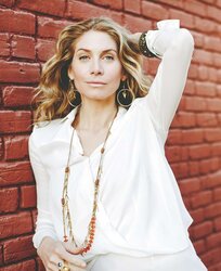 ELIZABETH MITCHELL -- Magazine Scans