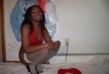 EBONY HOTTY