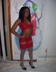 EBONY HOTTY