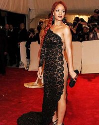 Celeb watch hrough by tutute