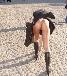 Some Upskirt Muff and Upskirt No Undies pice!!!