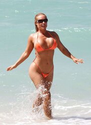 NICOLE AUSTIN COCO (in beach)