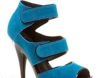 Ultra-Cute high-heeled slippers