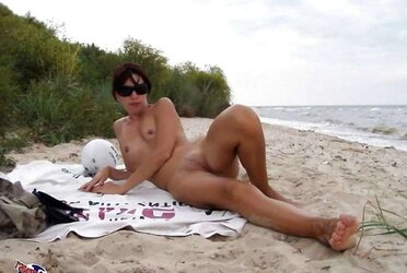 Bare Beach Gals